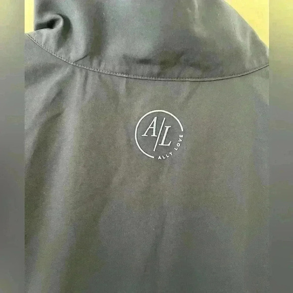 - PELOTON 1/4 zip jacket (G115) - Picture 7 of 11